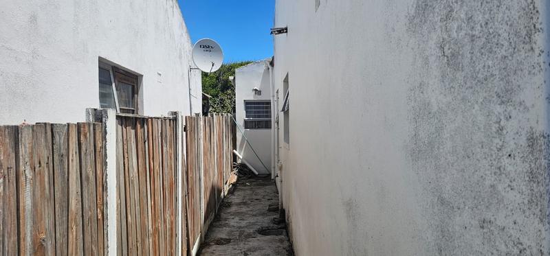 4 Bedroom Property for Sale in Muizenberg Western Cape